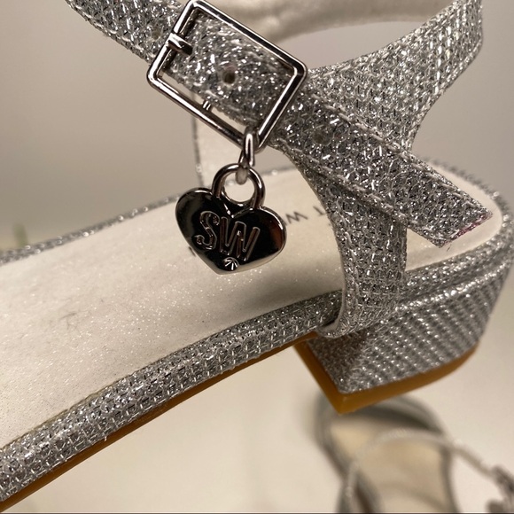 Stuart Weitzman Penelope Quarter Silver Sparkle Sandals Open Toe Fancy Size 1M - Picture 10 of 11
